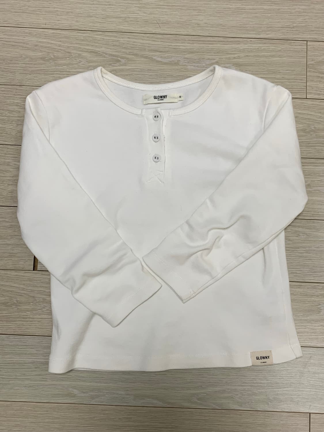 글로니 버튼티 상품이미지1