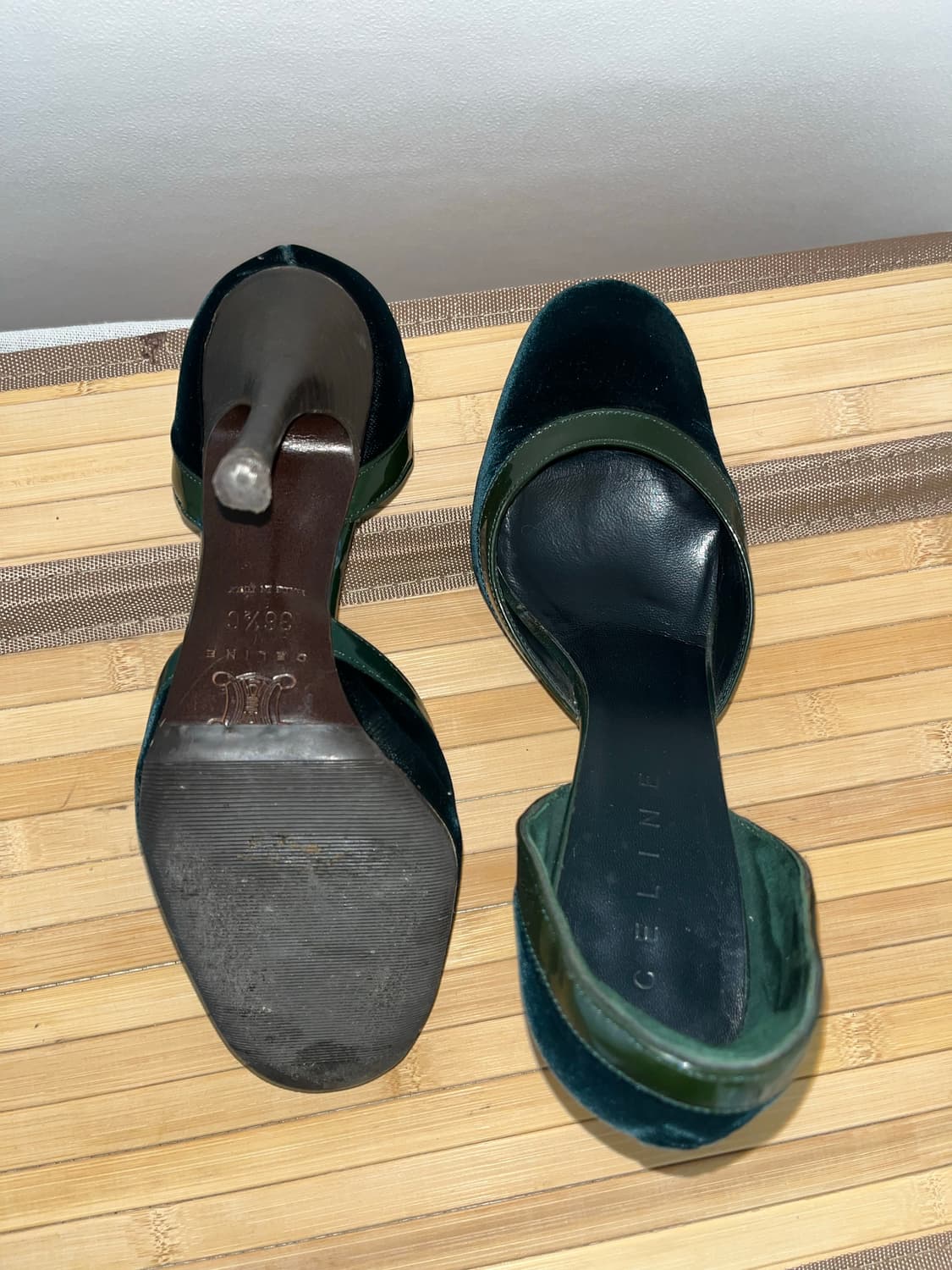 Celine 셀린느 틸트그린 벨벳 힐 상품이미지4