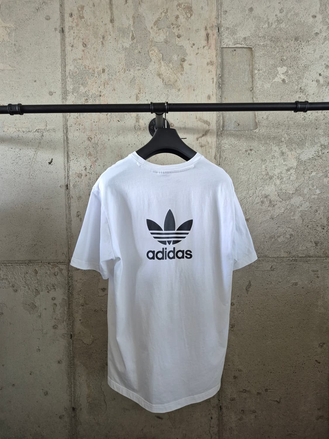 아디다스 흰색  반팔티셔츠 상품이미지1
