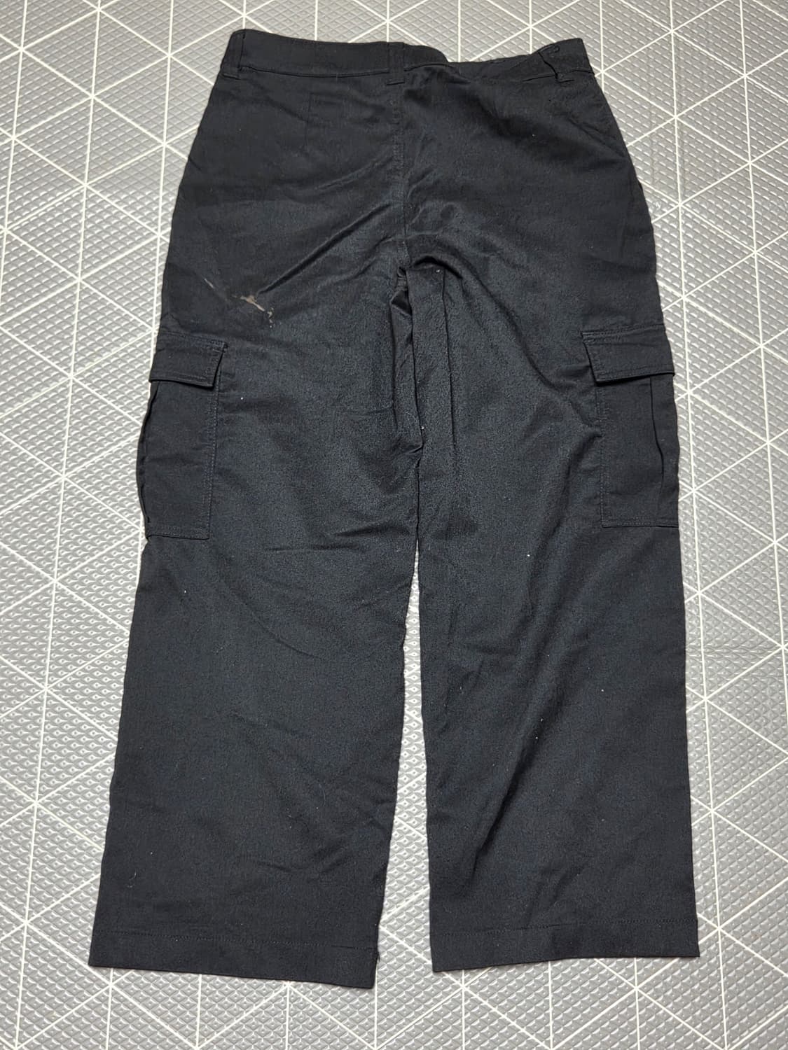 블랙 카고바지
h&m 상품이미지2