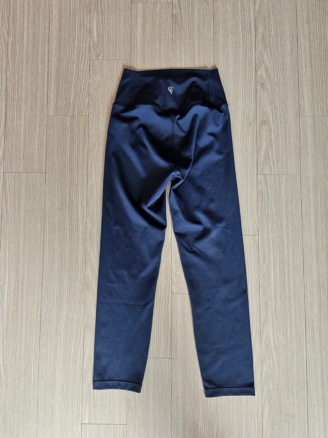 콘치웨어 CONCH 네이비 7부 레깅스 S (거의 새상품) 상품이미지2