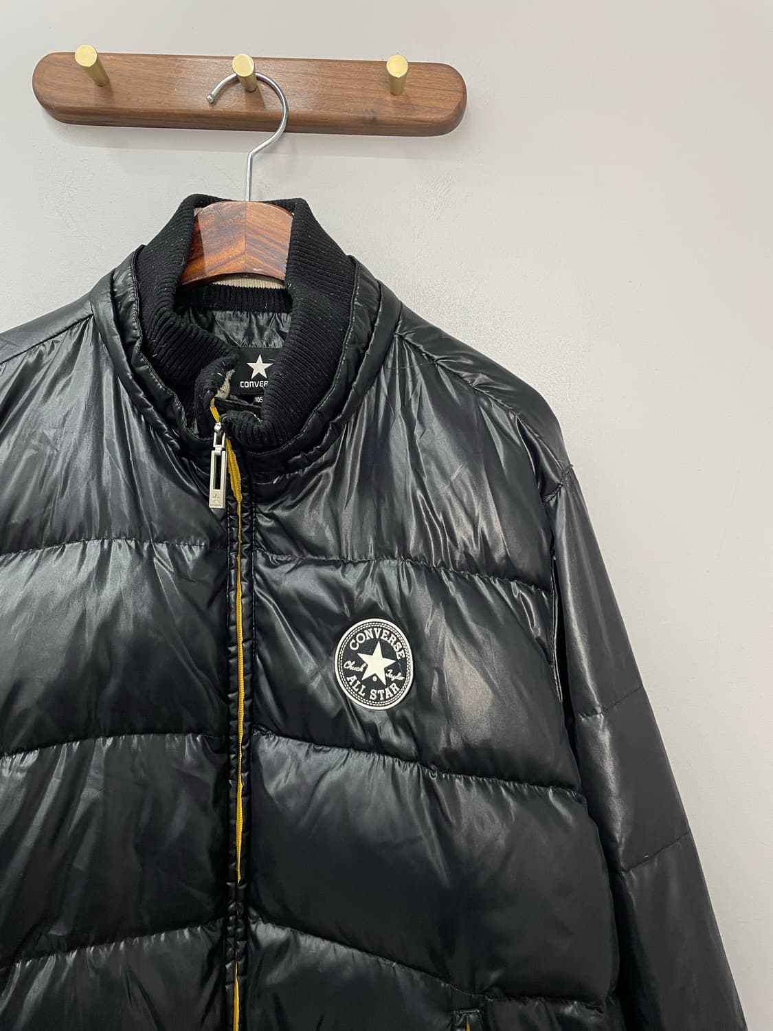 컨버스 덕다운 유광 블랙 패딩 H1734 상품이미지3