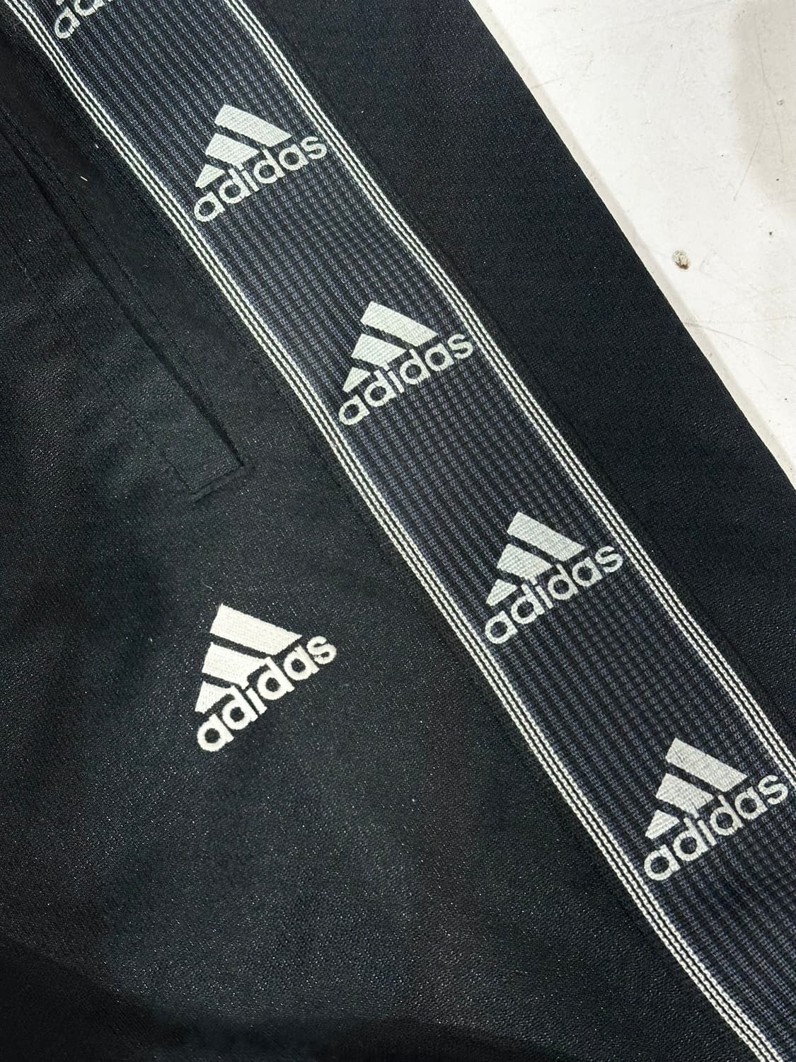아디다스 블랙 로고 사이드 라인 와이드 추리닝 바지 M 상품이미지6