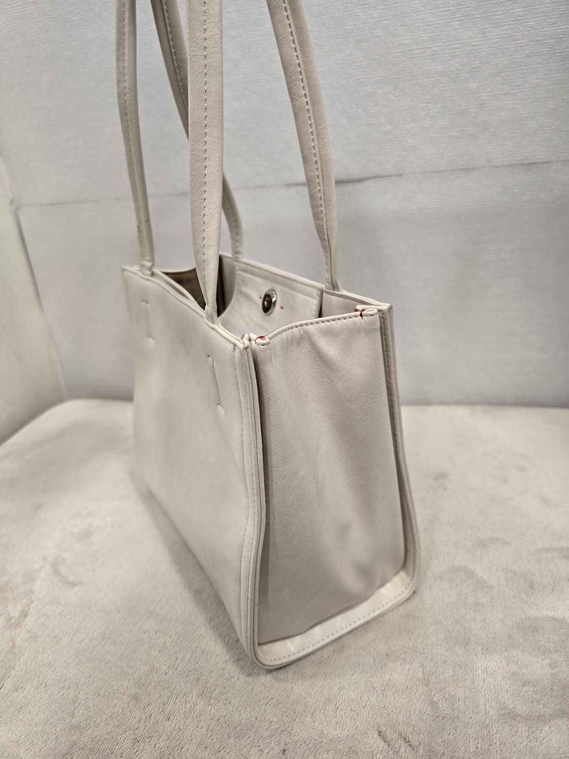 스탠드오일 오블롱백 크림 숄더백 상품이미지5