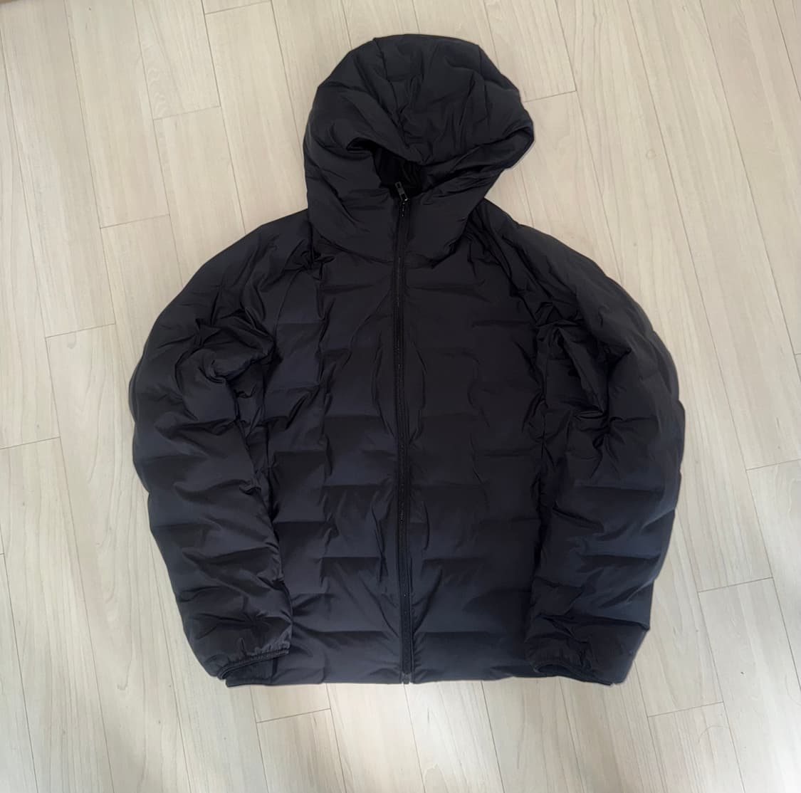 유니클로 퍼프테크 경량패딩  상품이미지1