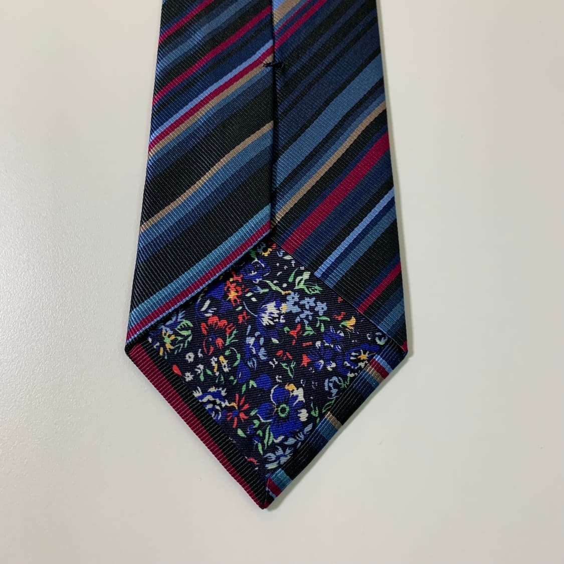 폴스미스 스트라이프 명품넥타이 신형라벨 최상급 7.8cm 상품이미지5