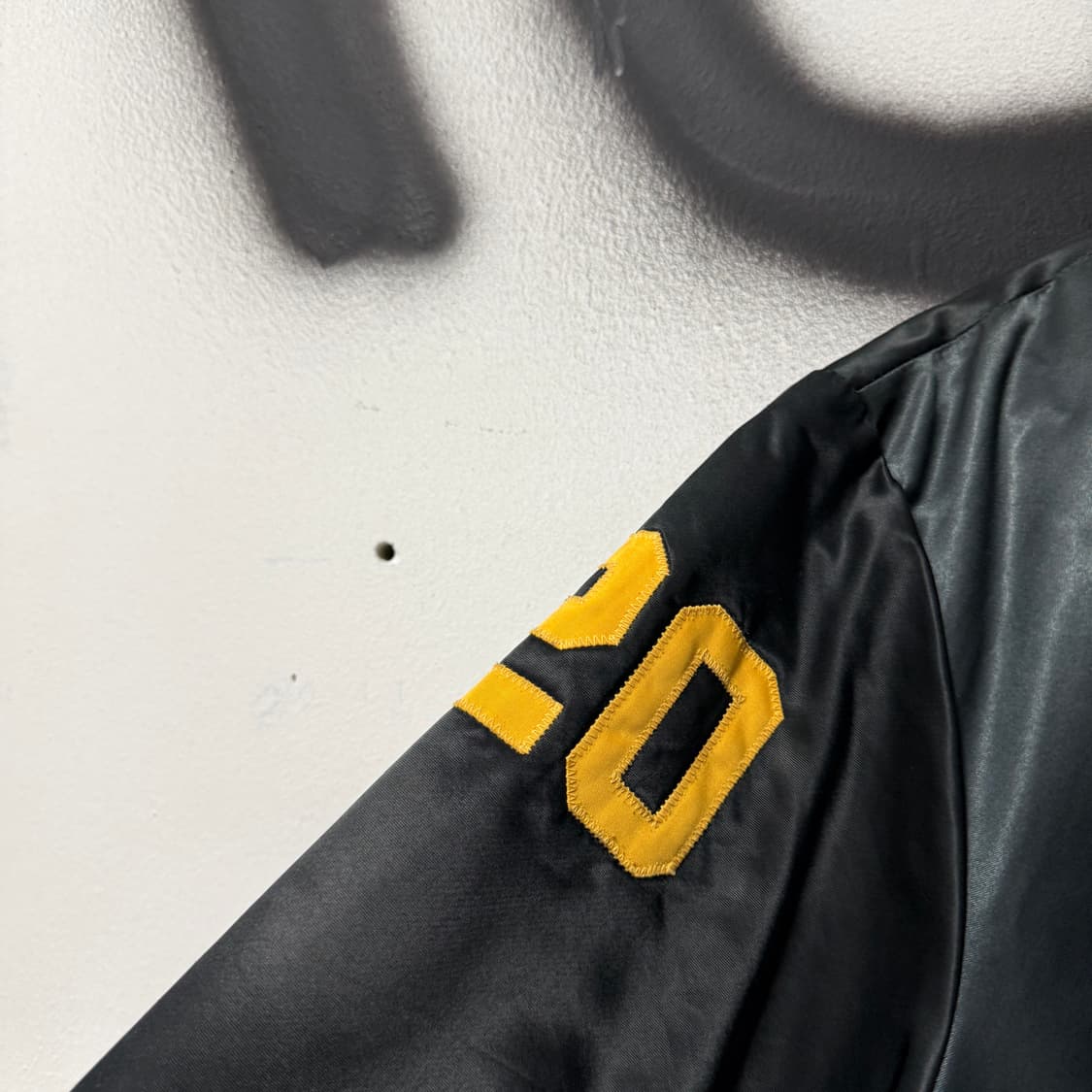 VTG USA 빈티지 올드스쿨 배색 빅 패치 사틴 바시티 자켓 상품이미지4