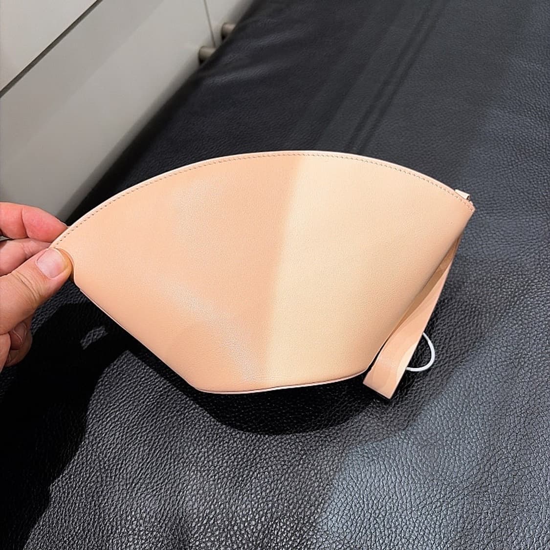 (정품/새상품) 마크 크로스 여성 블러쉬 레더 스트랩 클러치 상품이미지3