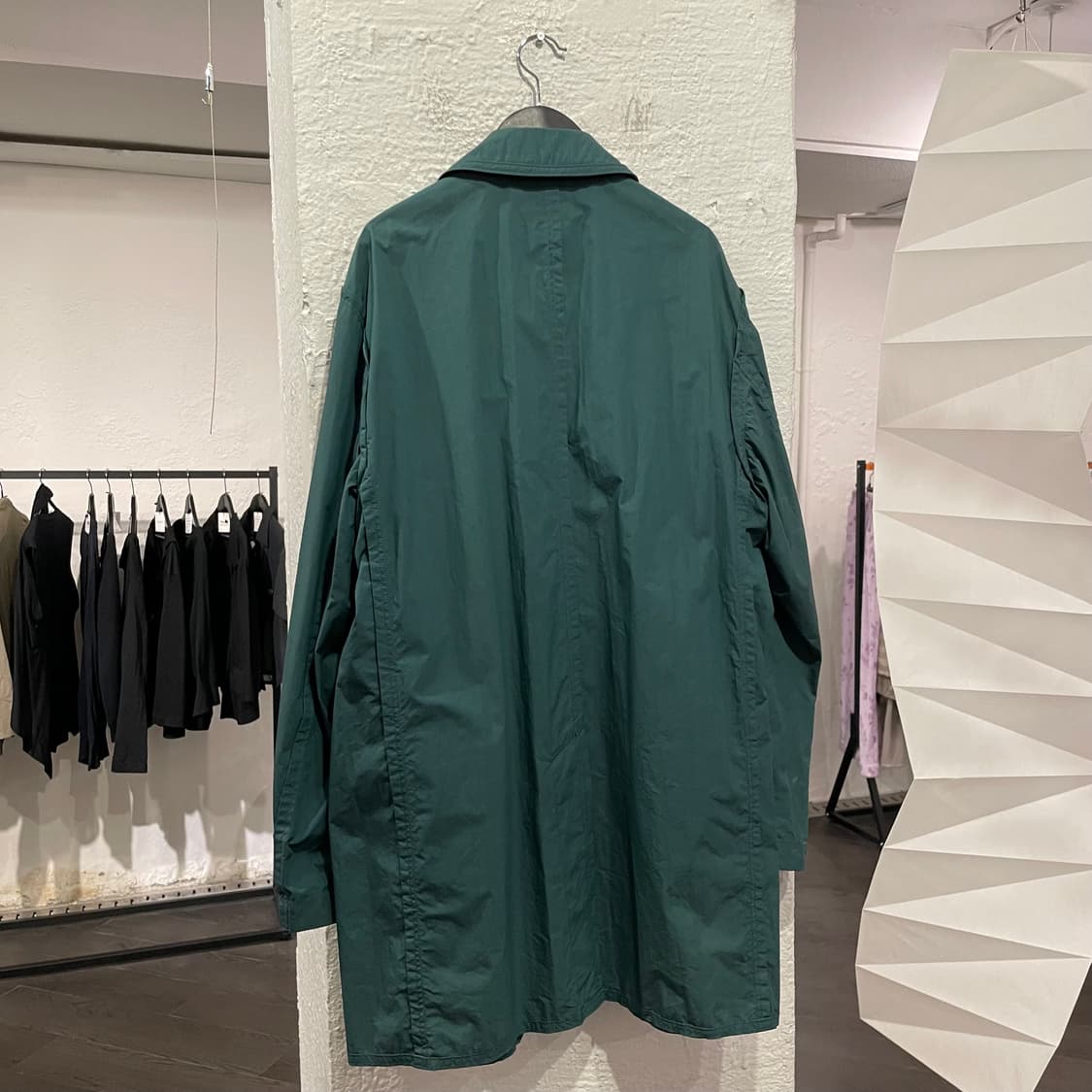 언더커버 버튼 디테일 코트 상품이미지3