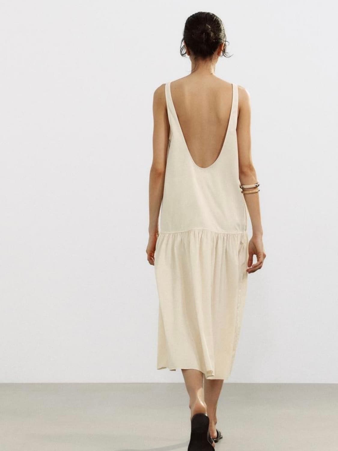 zara 자라 셔링 밑단 미디 원피스 상품이미지3