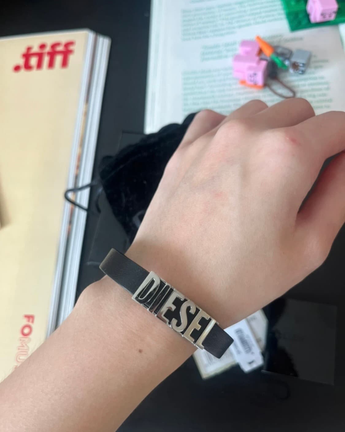 디젤 로고 가죽 팔찌 상품이미지3