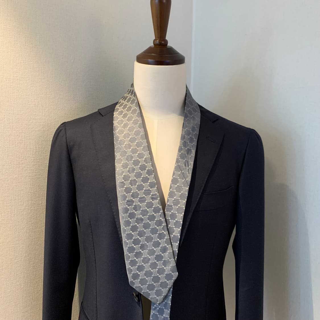 셀린느(CELINE) 트리오페 넥타이 명품 모노그램 신형라벨 A+등급 상품이미지1