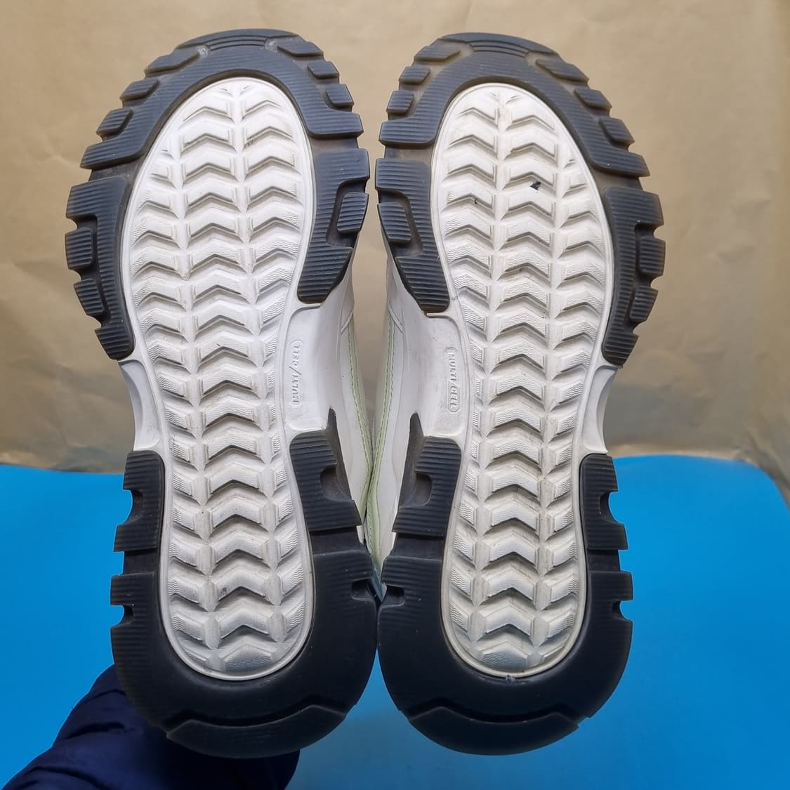 디스커버리 버킷 디워커 운동화245 상품이미지3