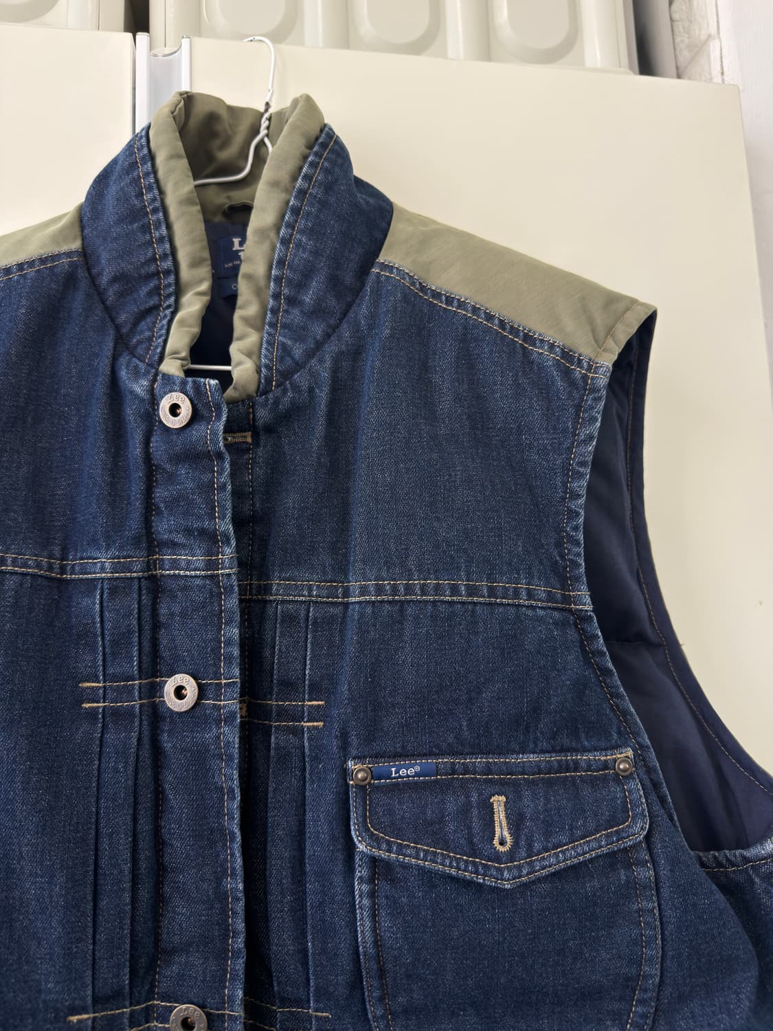 Lee 데님 패딩 베스트 카키 배색 상품이미지2