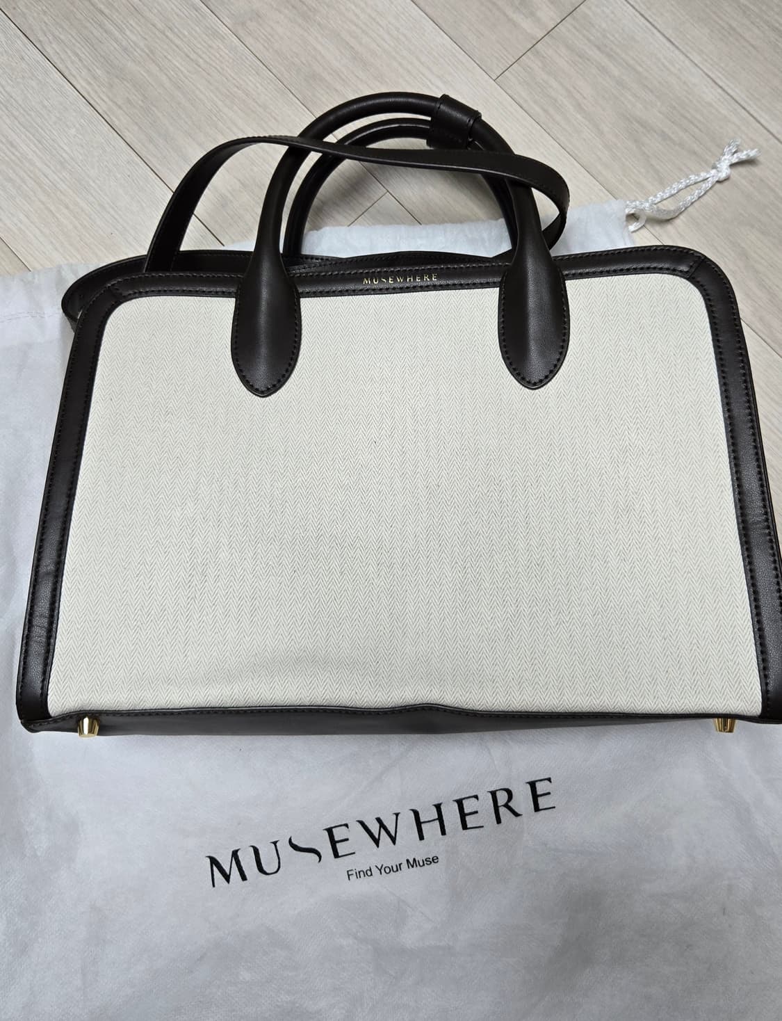 😍무배)👜새상품)뮤즈웨어 에밀리 캔버스백 상품이미지2