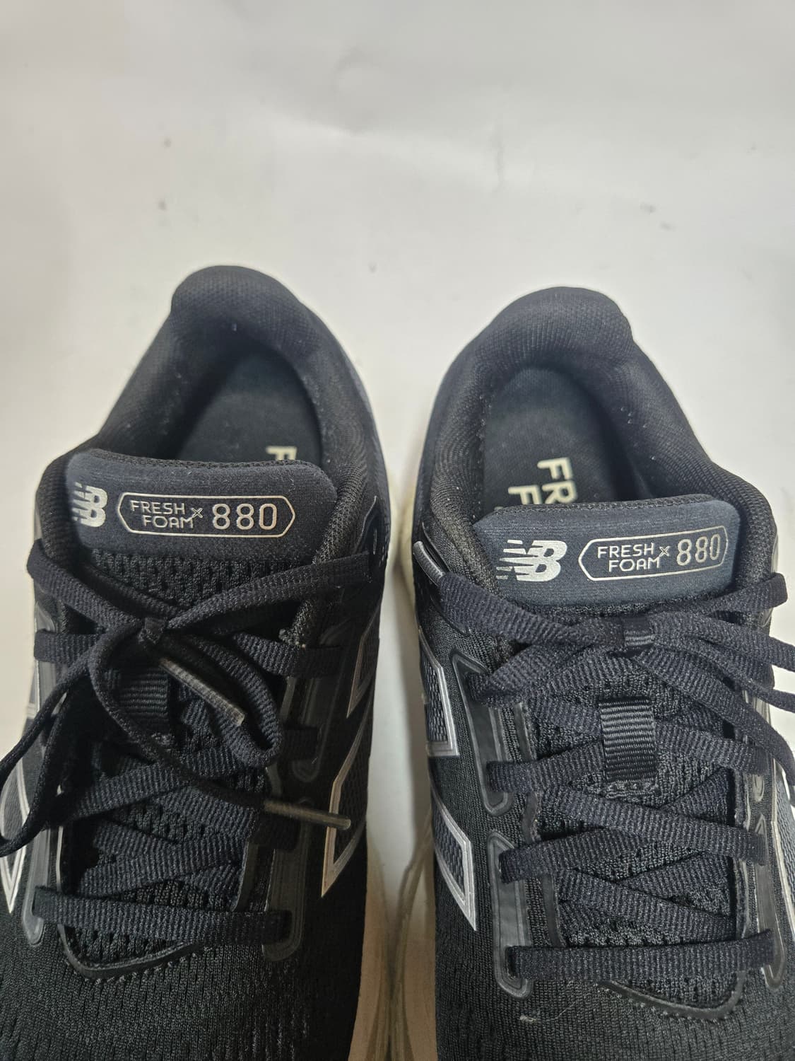 뉴발란스 Fresh Foam 880 러닝화 블랙 245 상품이미지9