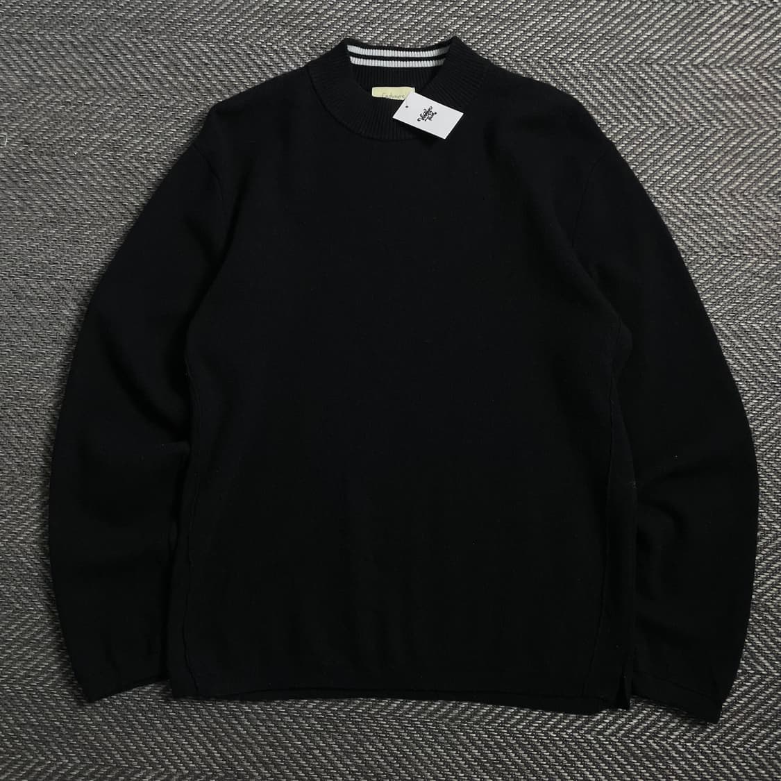 지오지아 캐시미어 블랙 미니멀 폴라 니트o 4034 상품이미지1