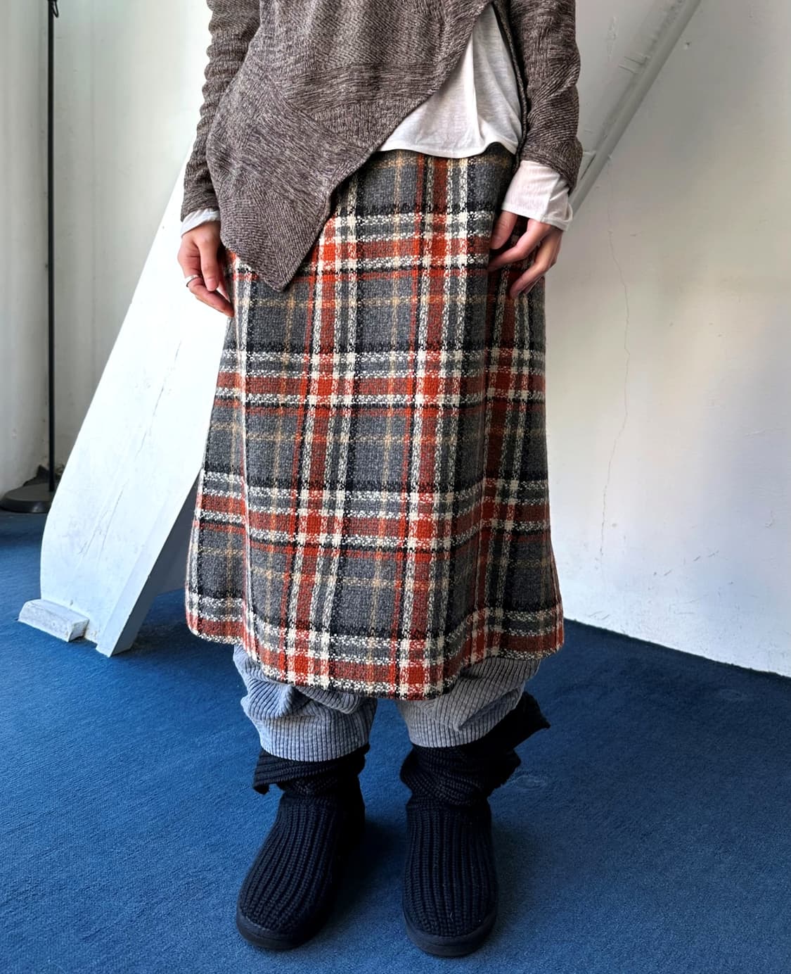 Tweed check fabric wide skirt 상품이미지8