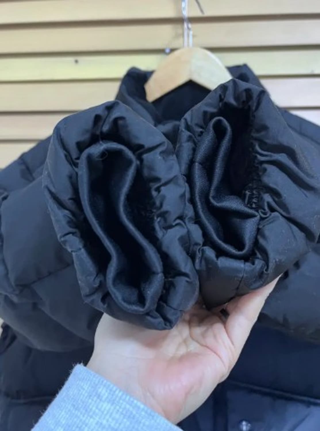 디스커버리 여성 벤쳐포스 루즈핏 숏다운패딩점퍼 90사이즈 상품이미지4