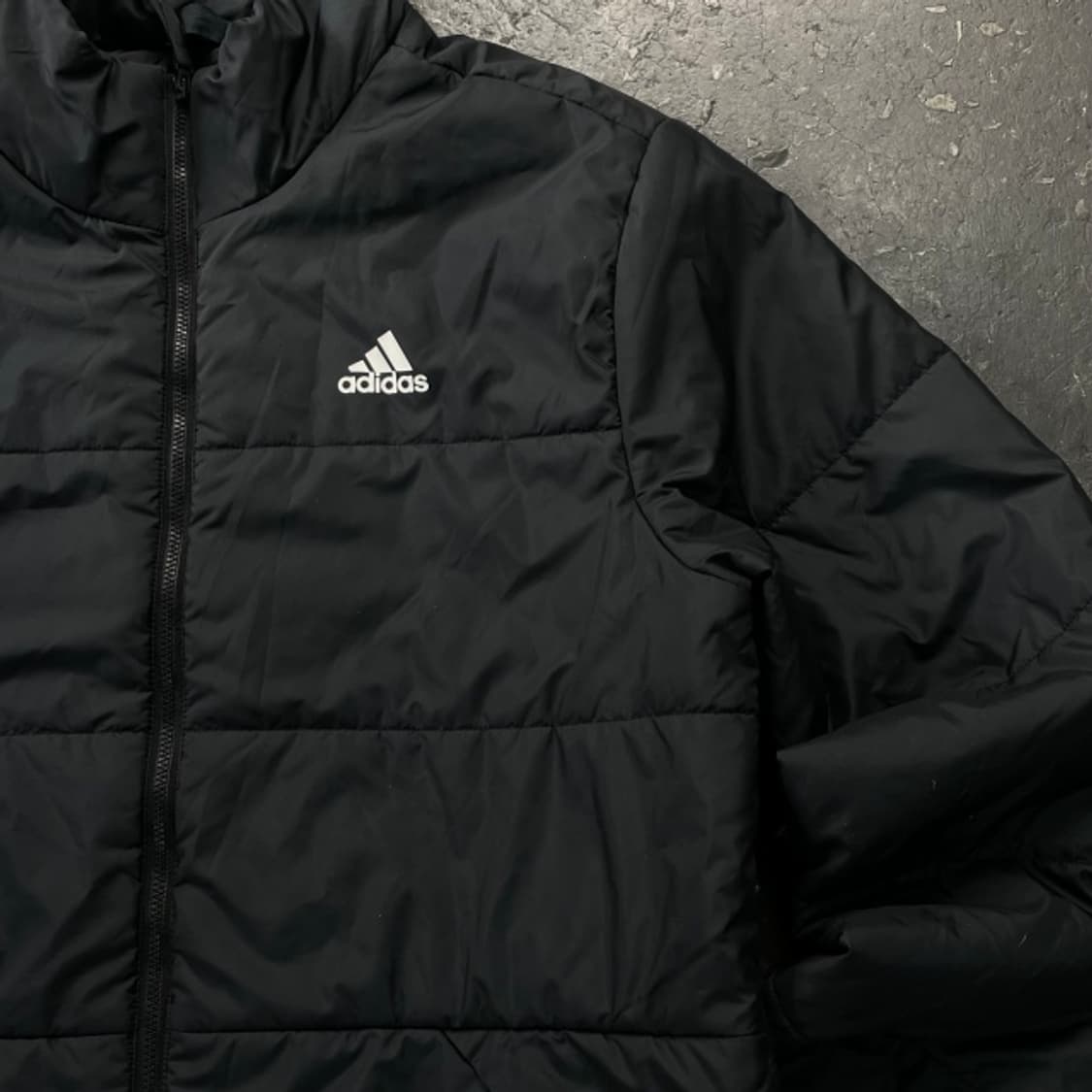 100 아디다스 경량패딩  상품이미지2