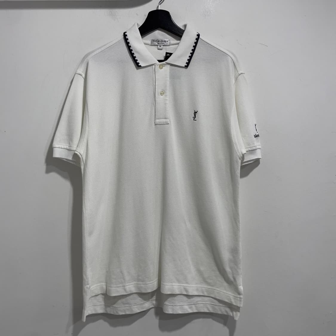 입생로랑 베이직 카라 반팔티셔츠 상품이미지2