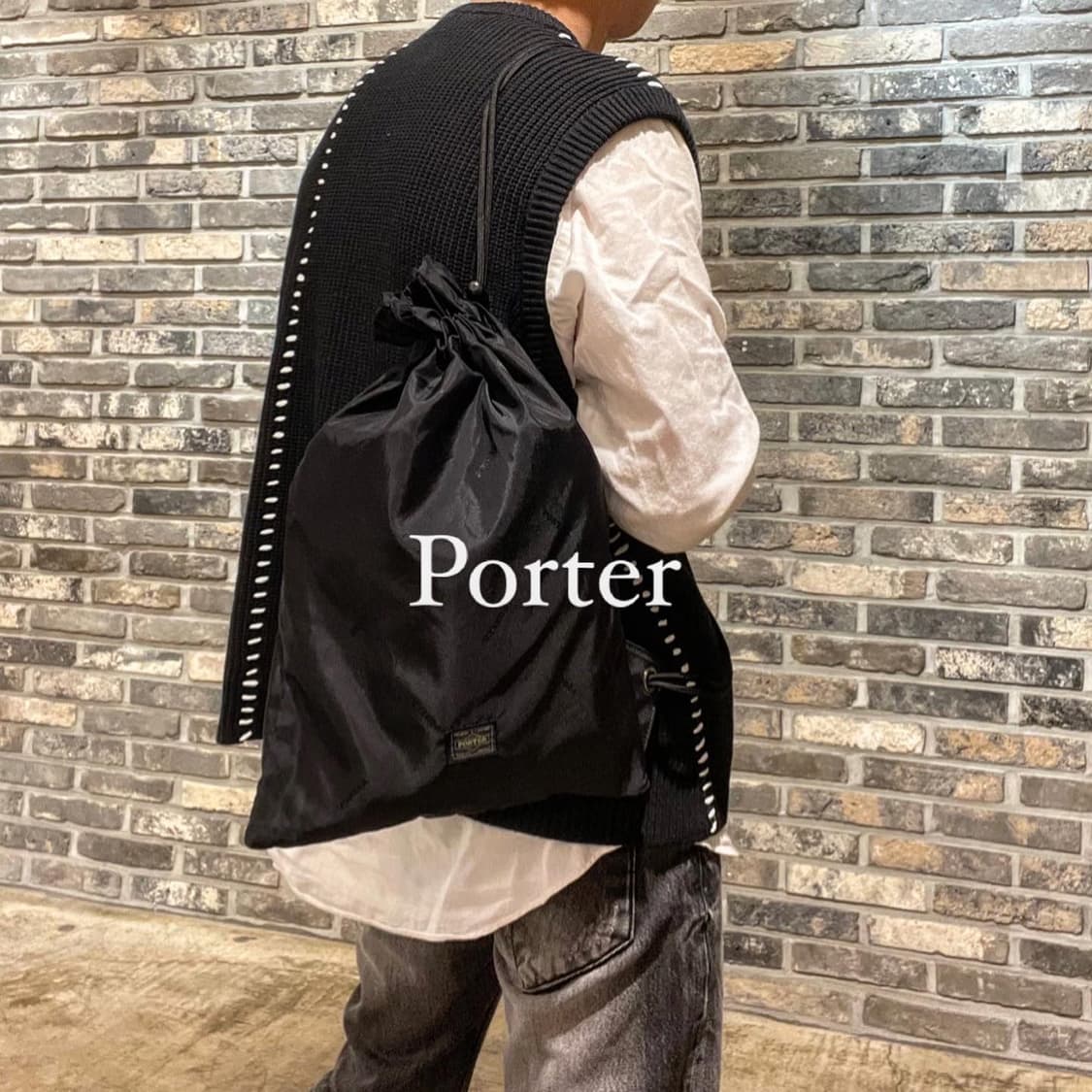 포터 레터링 로고 패턴 크로스백 상품이미지2