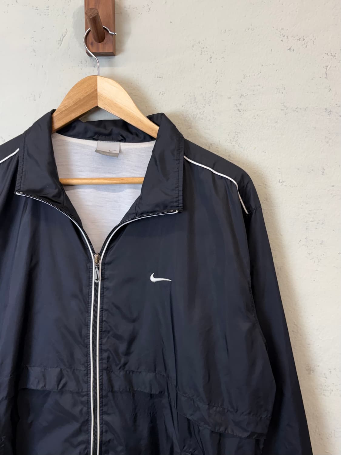 나이키 올드스쿨 스우시 바람막이 블랙 상품이미지2