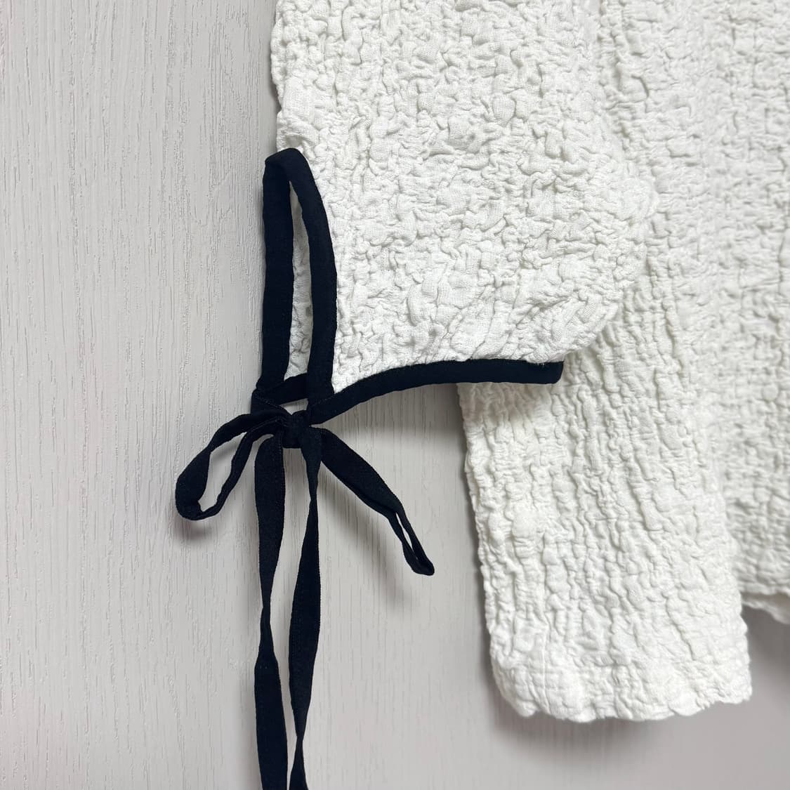 모메벤 크링클 리본 반팔 상품이미지2