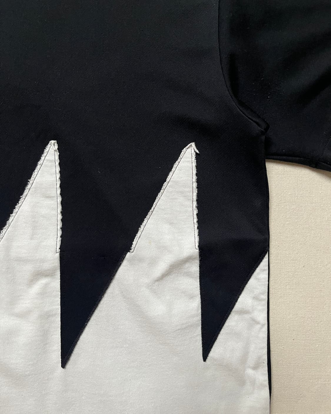 꼼데가르송 옴므플러스 지그재그 패널 티셔츠 homme plus 상품이미지5