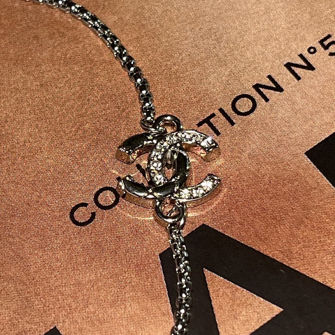 샤넬 cc 로고 슬라이딩 볼 팔찌 상품이미지5