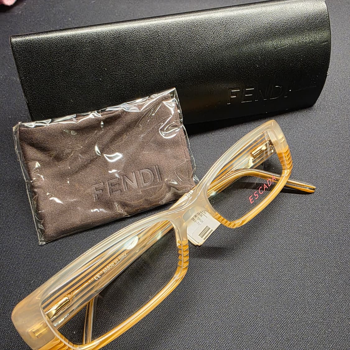 (새상품) ESCADA 에스까다 뿔테 + 펜디 케이스 + 펜디 안경닦이  상품이미지1