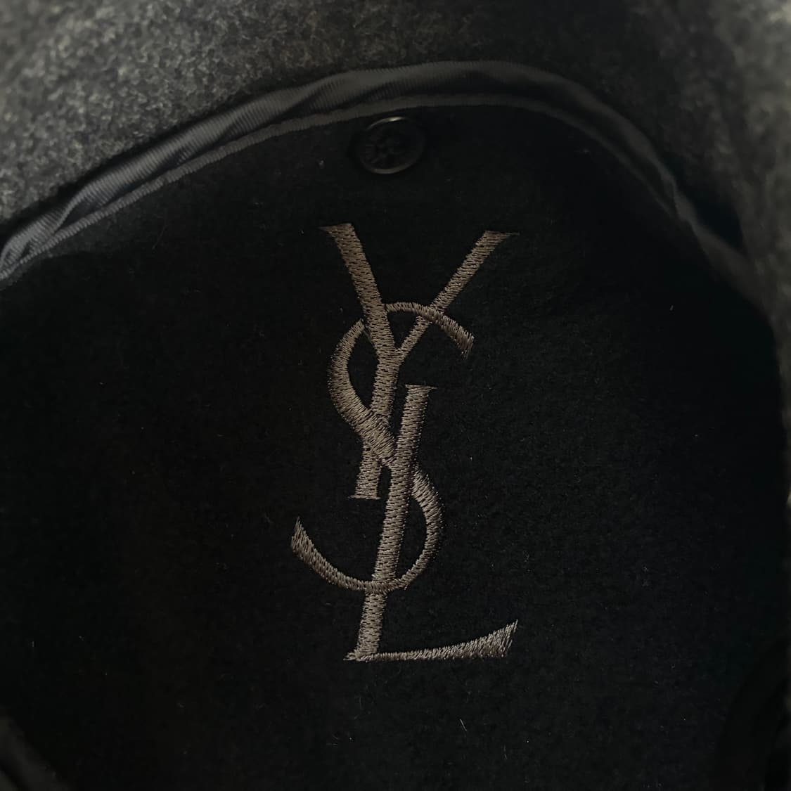 YvesSaintLaurent  입생로랑 시그니처 자수 울 하프코트 (내 상품이미지5
