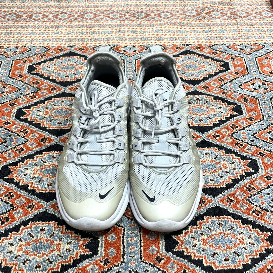 나이키 에어 화이트 러닝화 US 8 상품이미지3