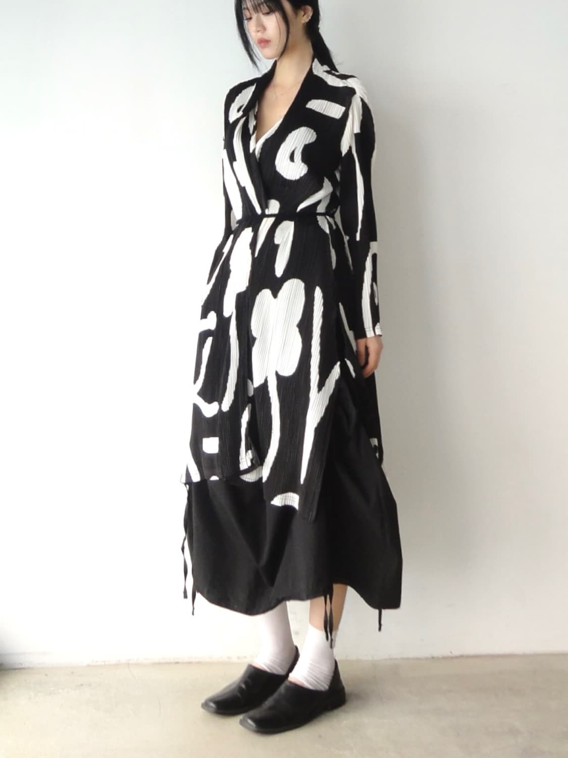 LIE SANGBONG Art open pleats cardigan  상품이미지7