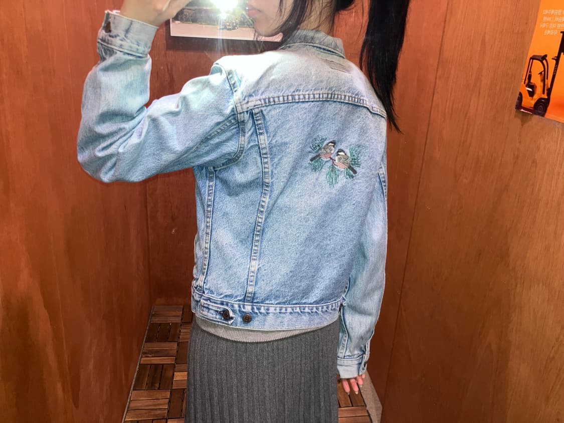 90~00s Levi's 리바이스 자수 트러커 데님 자켓 상품이미지1
