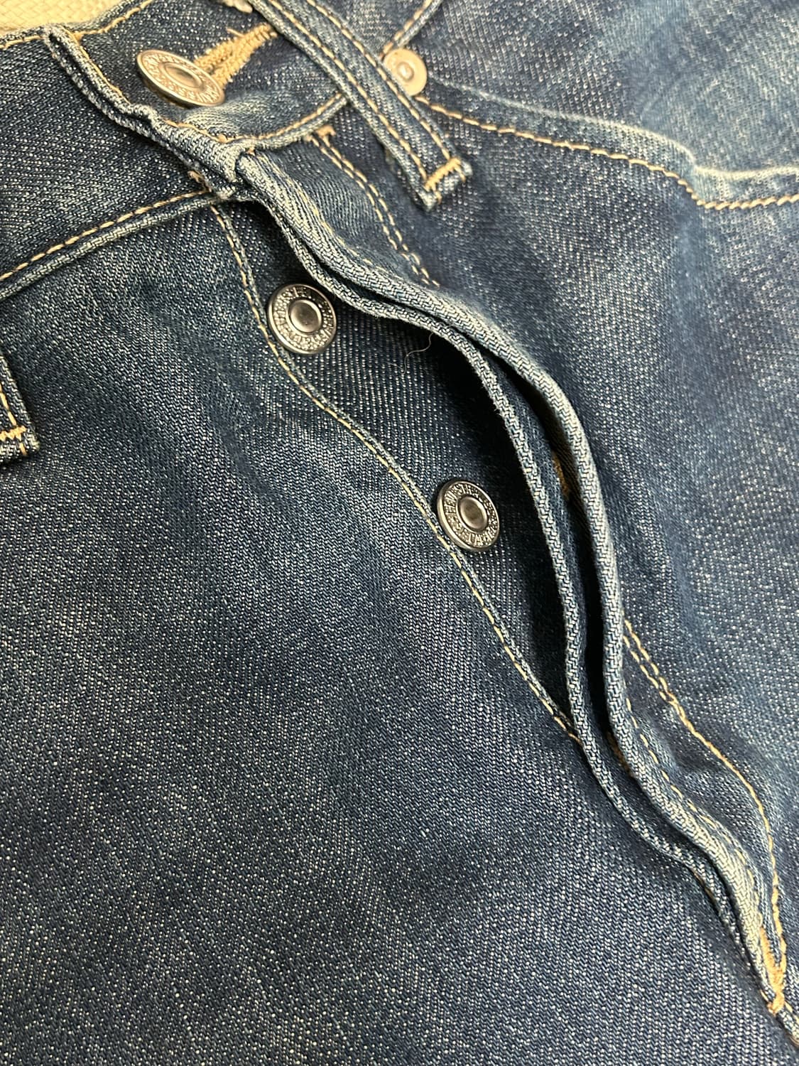 리바이스 00001-0702 엔지니어드 진 버튼 데님팬츠 상품이미지3