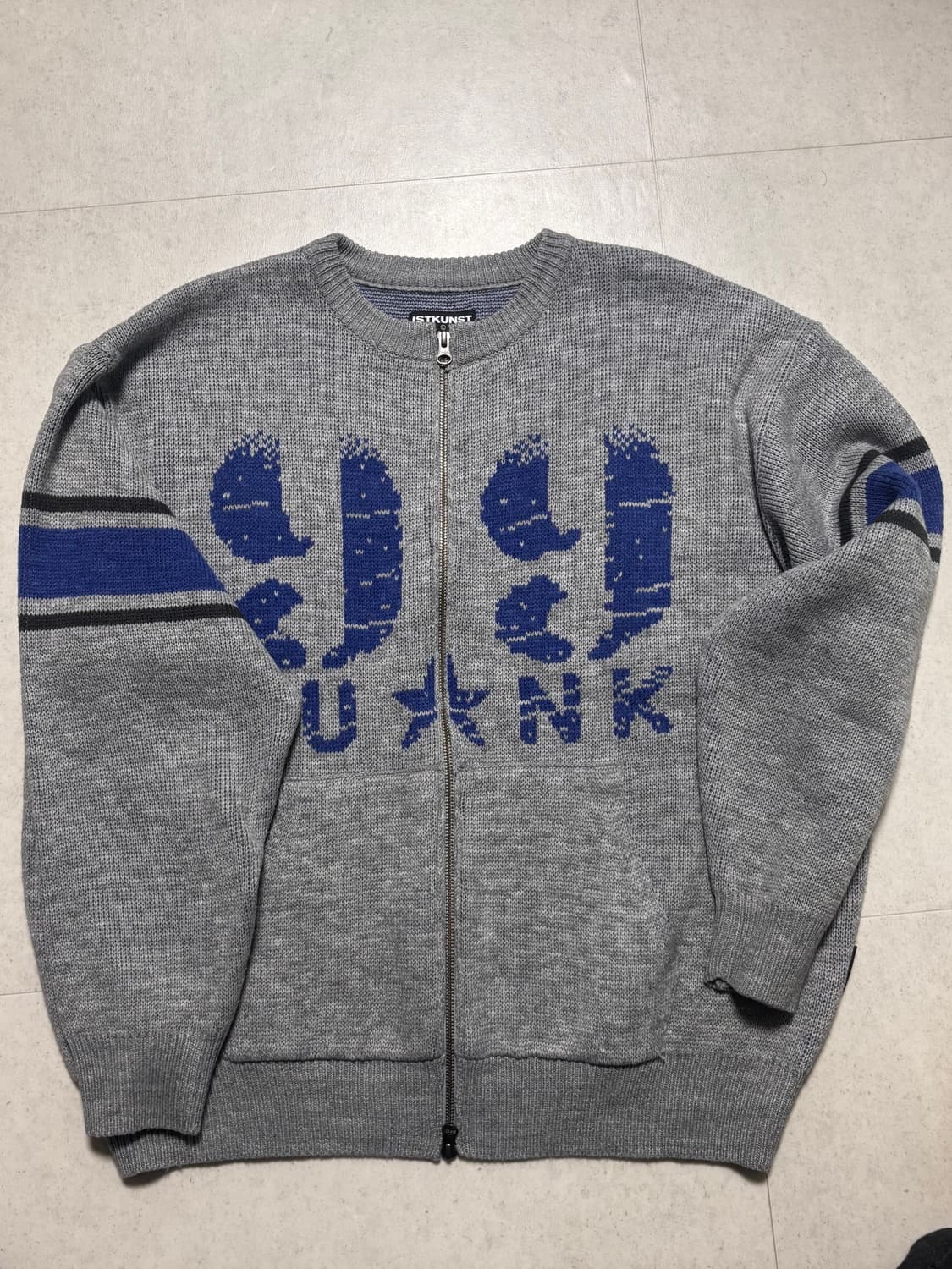 이스트쿤스트 니트  상품이미지1