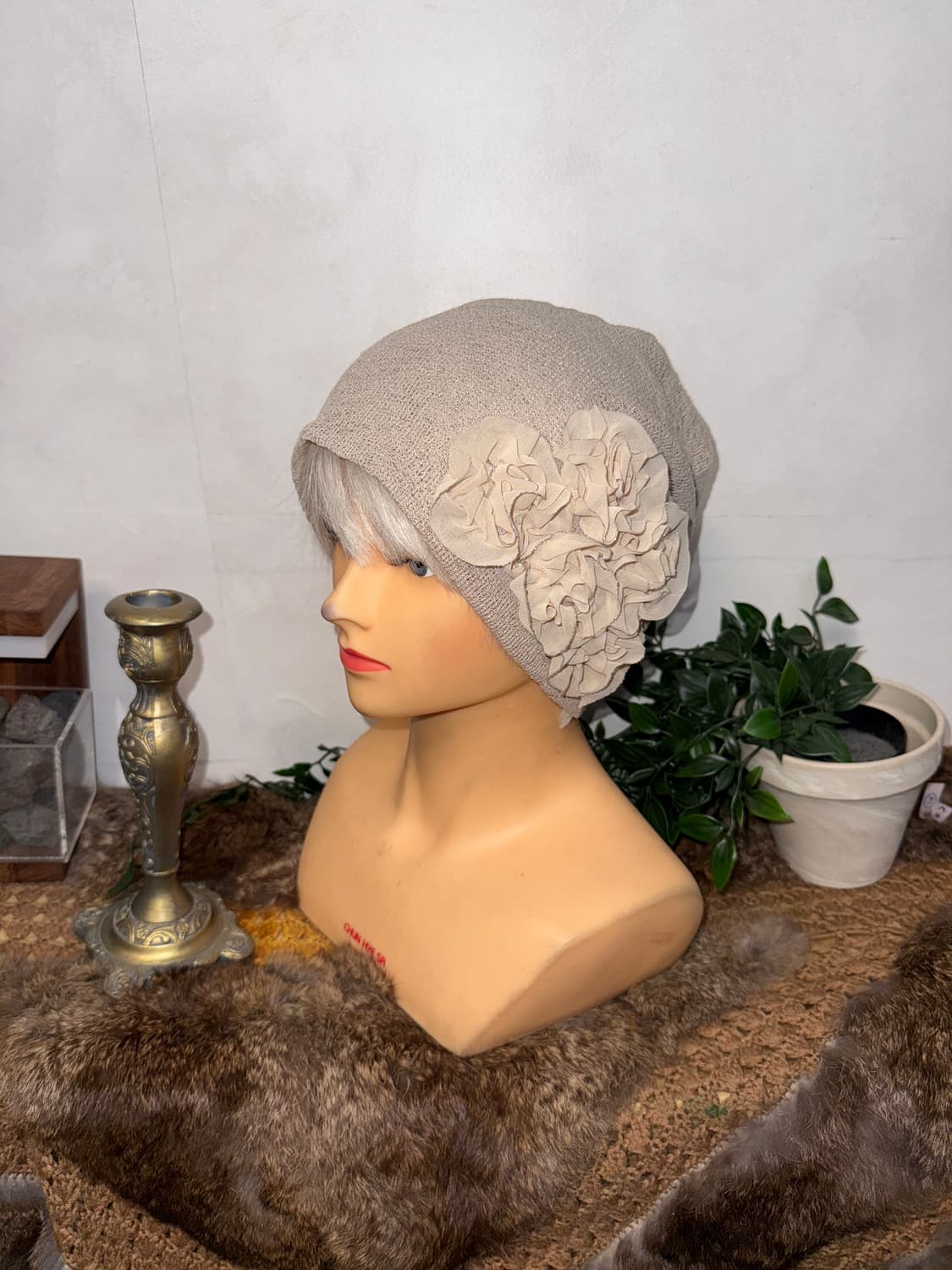 Ash beige flower loose knit beanie 상품이미지1
