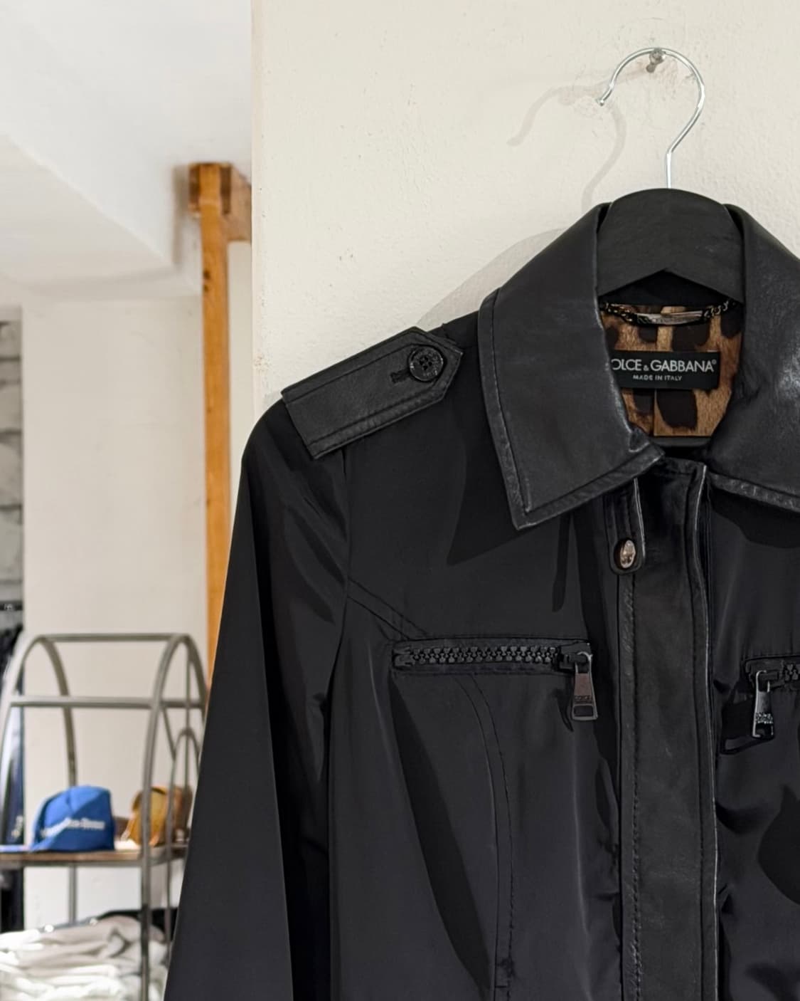 돌체앤가바나 블랙 포켓 램스킨 트리밍 자켓 상품이미지2