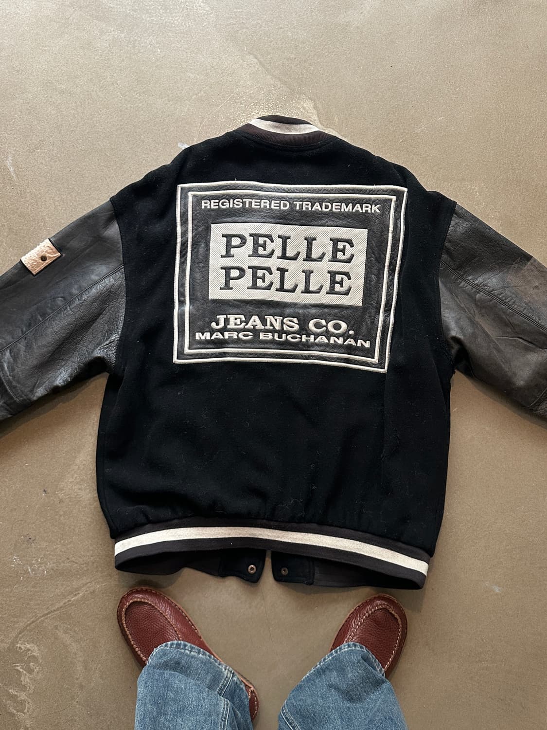 Pellepelle 펠레펠레 레더 슬리브 바시티 자켓 상품이미지1