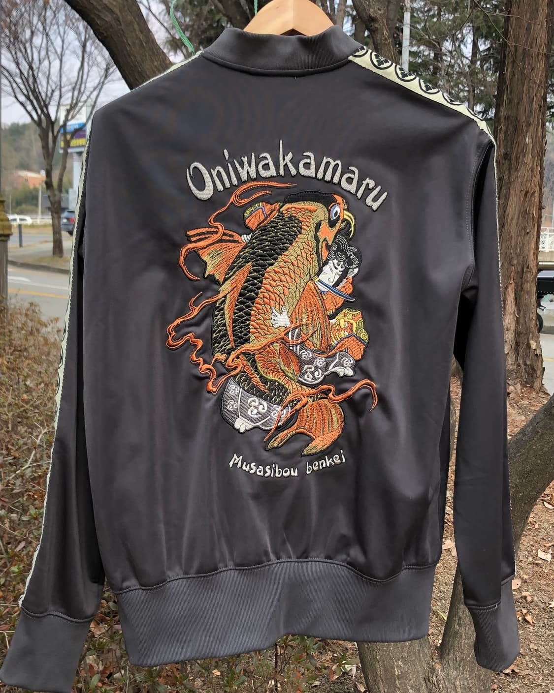 오니와카마루 & 잉어 자수 재패니스 빈티지 트랙자켓 상품이미지4