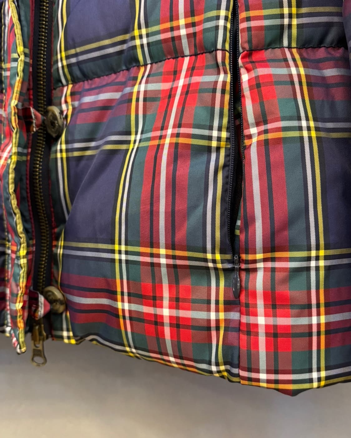 타미힐피거 체크 버튼 덕 다운 패딩 상품이미지6