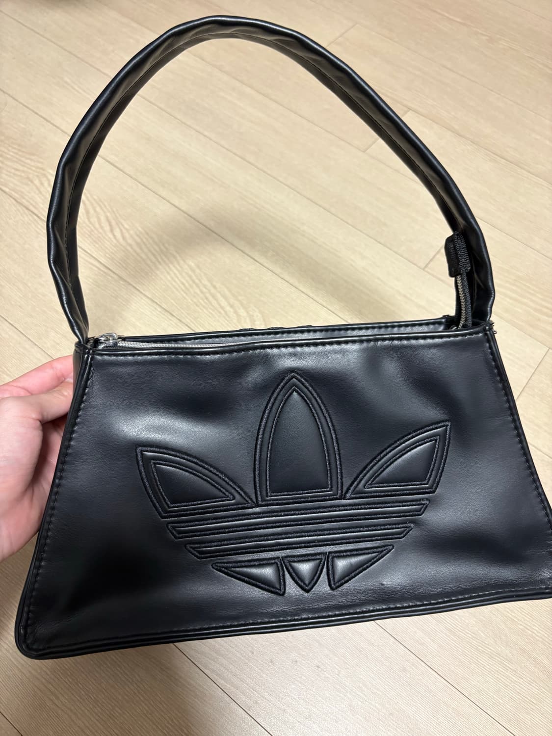 아디다스 숄더백 상품이미지1