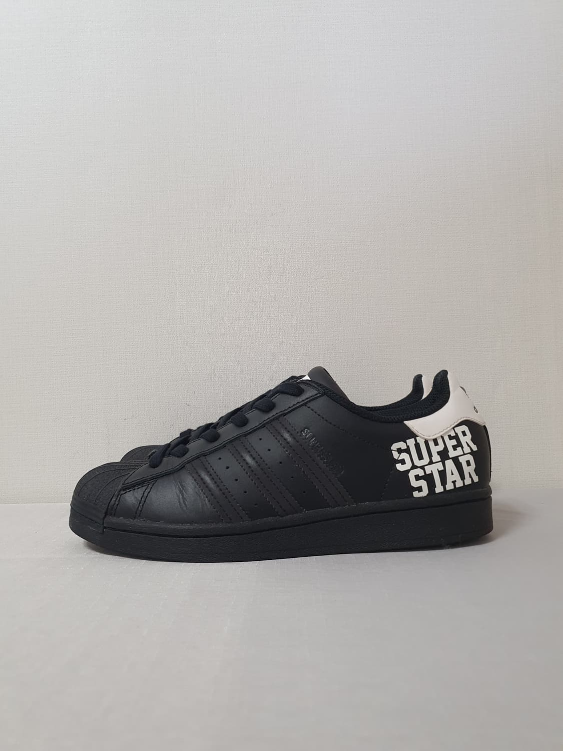 240mm / 아디다스 슈퍼스타 FV Black 상품이미지3