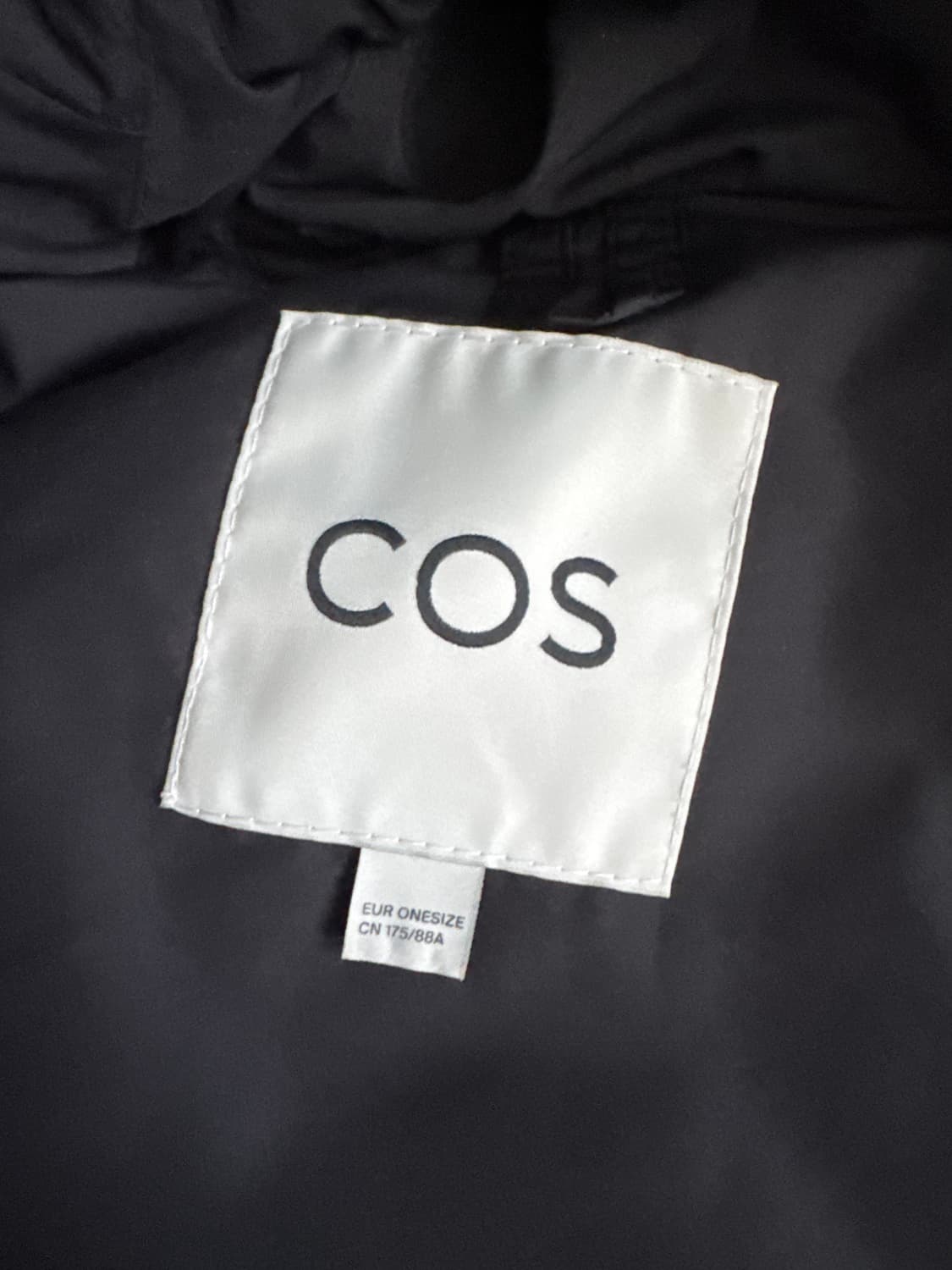 COS 패디드 후드 베스트 [OS] 상품이미지3