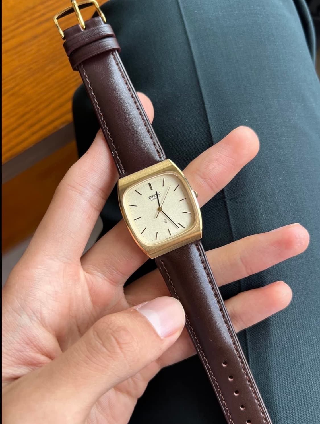 80s 세이코 샤리오 쿼츠 골드 상품이미지2