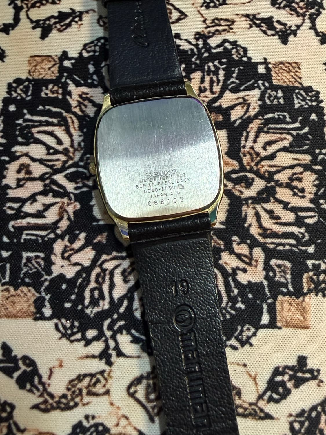 SEIKO 빈티지 쿼츠 시계 상품이미지3