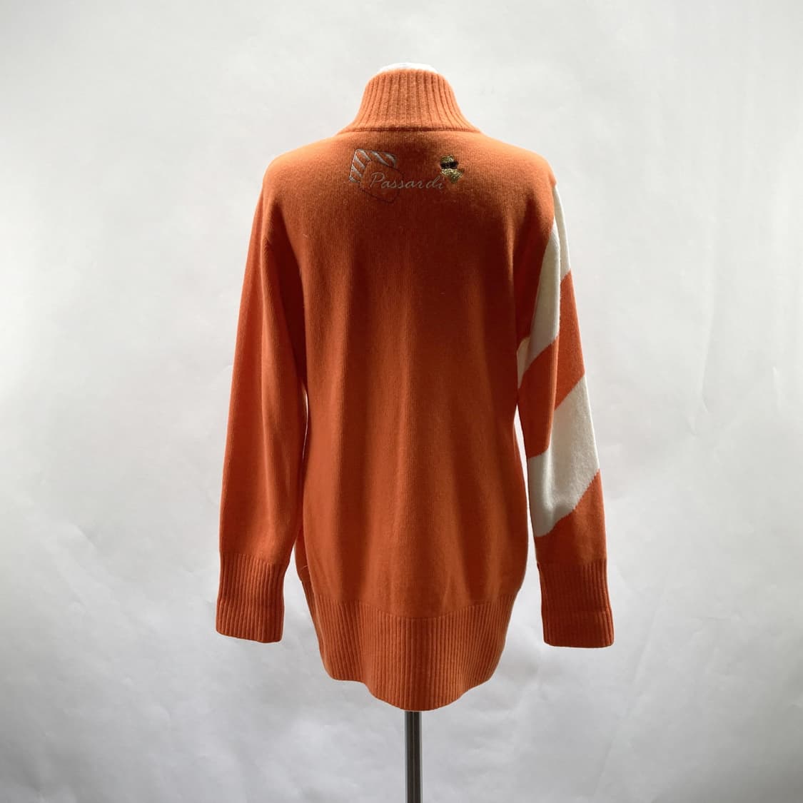 파사디 여성 반집업방풍니트티 주황 95  상품이미지3