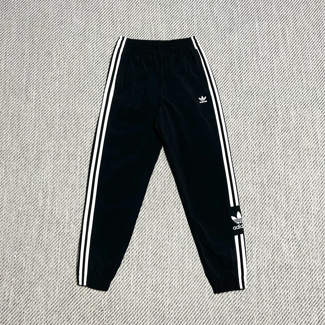 [XS] adidas 아디다스 우먼즈 락업 트랙 조거팬츠 상품이미지1