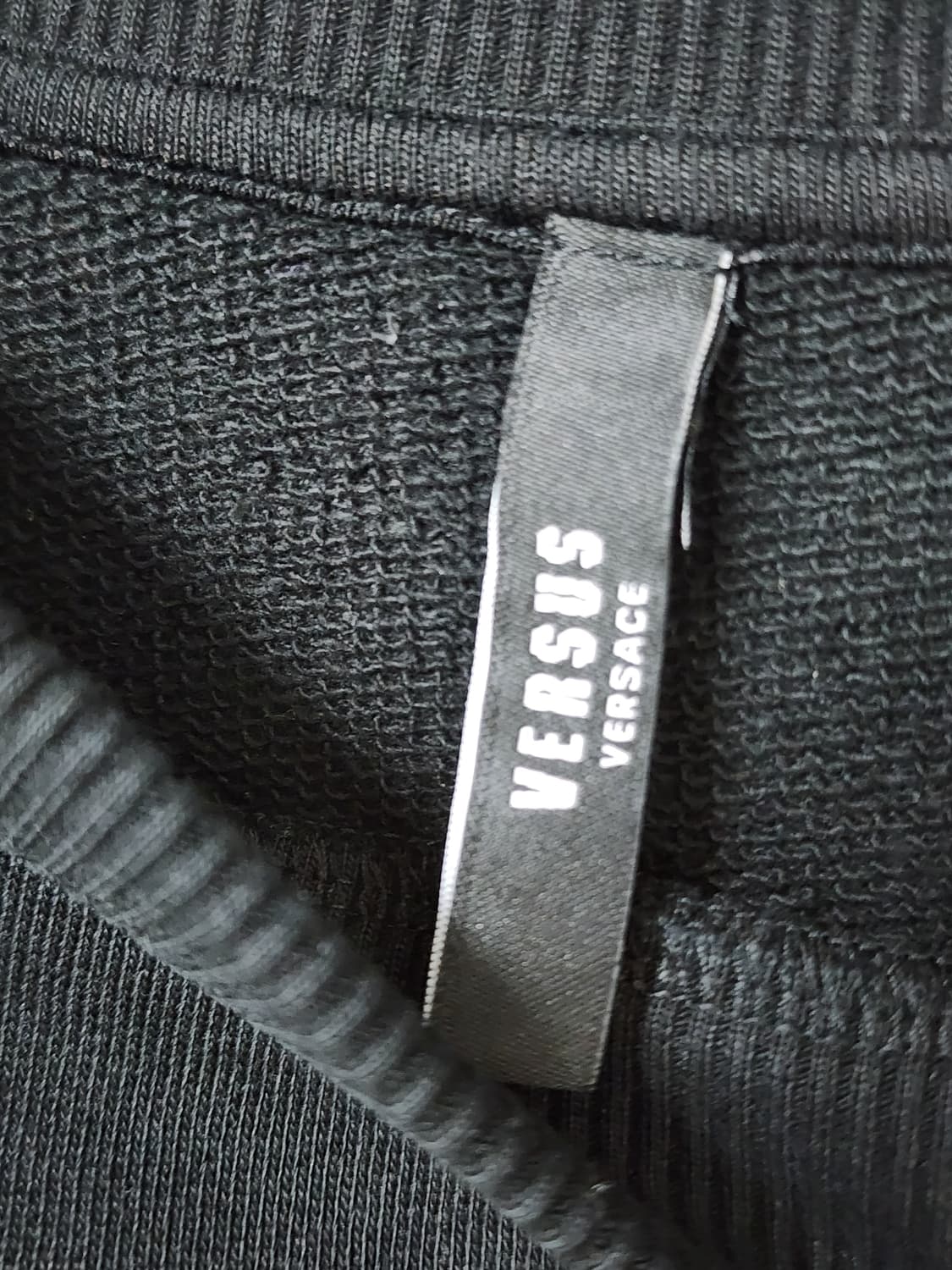 베르사체 블랙 맨투맨 티셔츠 상품이미지7
